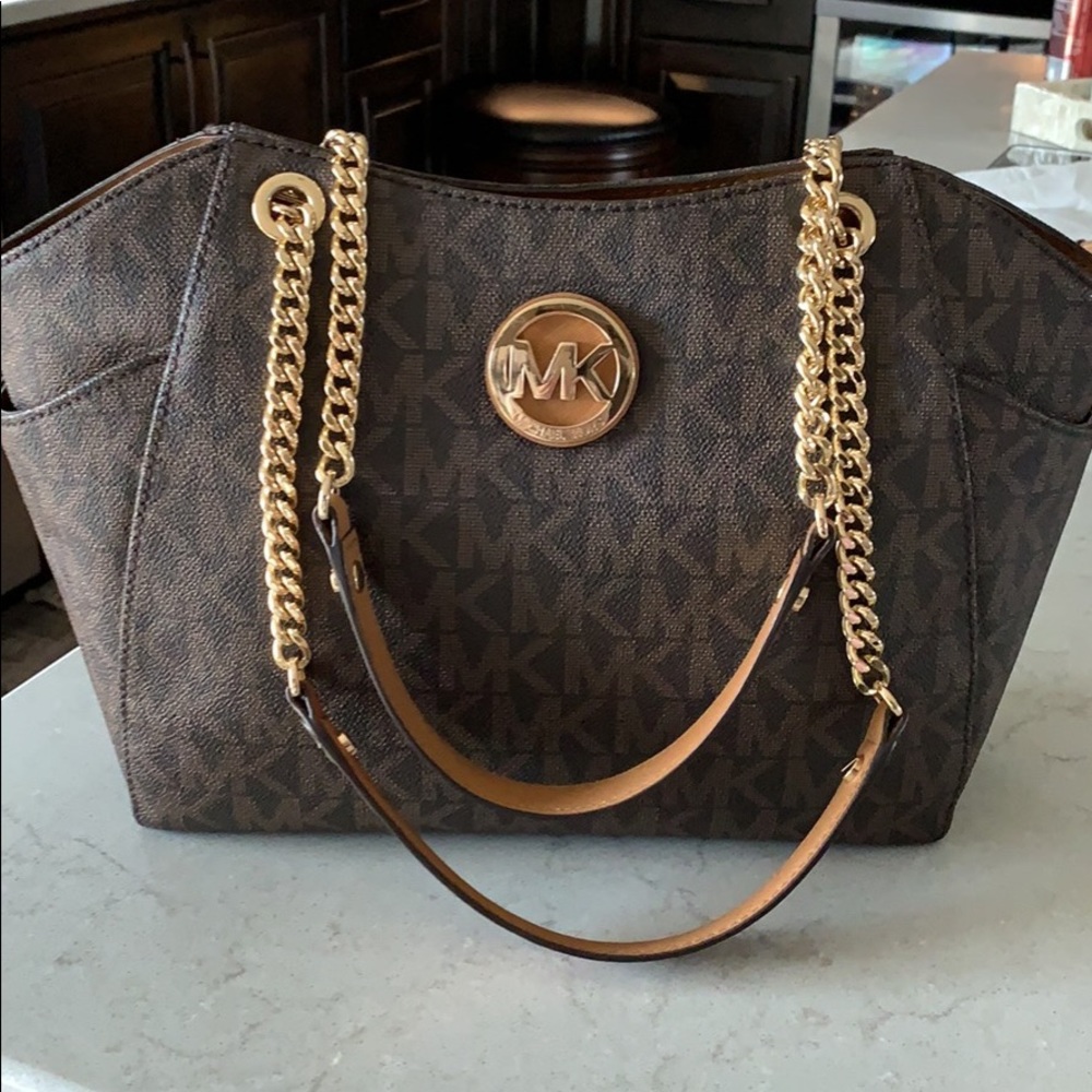 ❤️SOLD❤️ MICHAEL KORS Jet Set Shoulder Bag